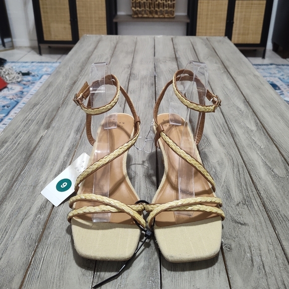 NWT A New Day Irena Sandal Heel in Tan Size 9 - Picture 7 of 12